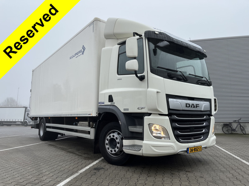 DAF CF 260 FA / 18 Ton / 166 dkm / Box 7.5 m / Laadklep / APK 05-25 - Camion fourgon: photos 1 DAF CF 260 FA / 18 Ton / 166 dkm / Box 7.5 m / Laadklep / APK 05-25 - Camion fourgon: photos 1
