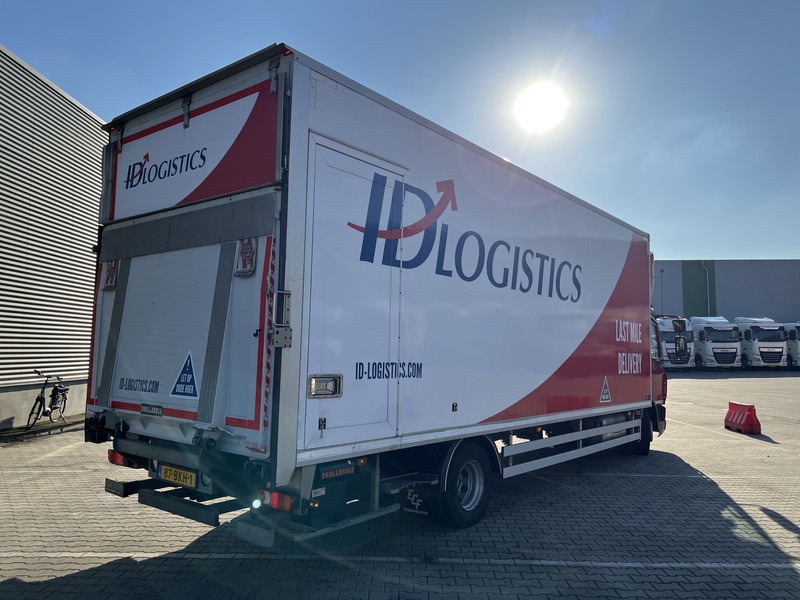 DAF LF 210 FA / 12 Ton / 394 dkm / Box / Loadlift / NL Truck - Camion fourgon: photos 2 DAF LF 210 FA / 12 Ton / 394 dkm / Box / Loadlift / NL Truck - Camion fourgon: photos 2