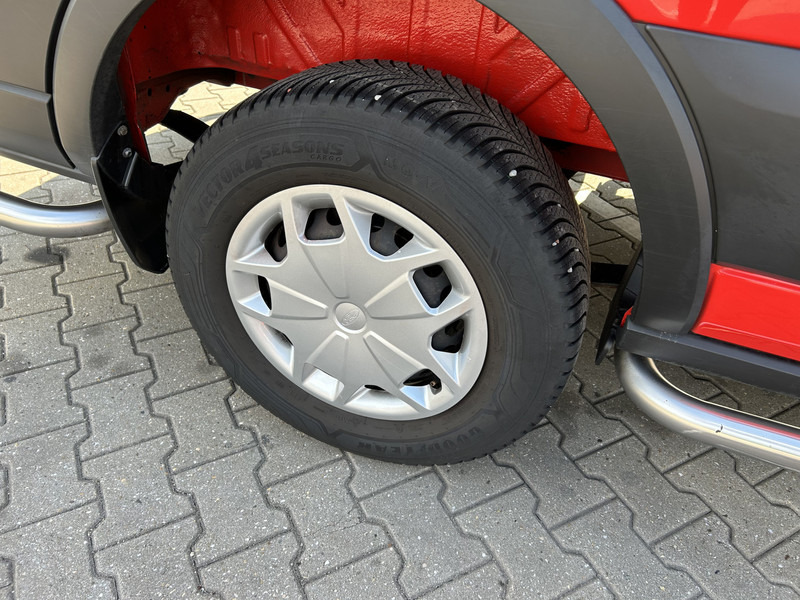 Fourgon utilitaire Ford Transit 2.0 TDCI Trend / 153 dkm / L3 H2 / APK TUV 04-26: photos 14