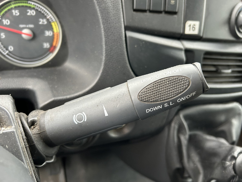 Iveco EuroCargo 180 / Motor Problem / Blad - Blad / Manual / Box / Loadlift - Camion fourgon: photos 5 Iveco EuroCargo 180 / Motor Problem / Blad - Blad / Manual / Box / Loadlift - Camion fourgon: photos 5