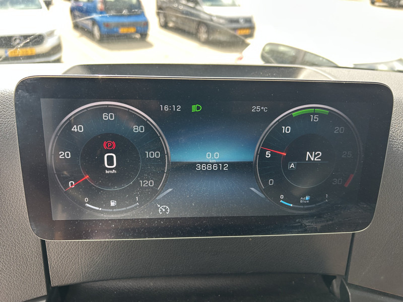 Mercedes-Benz Actros 2124 / Carrier Koeler -30 gr / Chereau Frigo Box / Laadklep / APK 04-26 - Camion frigorifique: photos 4 Mercedes-Benz Actros 2124 / Carrier Koeler -30 gr / Chereau Frigo Box / Laadklep / APK 04-26 - Camion frigorifique: photos 4