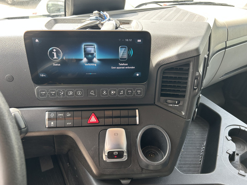 Mercedes-Benz Actros 2124 / Carrier Koeler -30 gr / Chereau Frigo Box / Laadklep / APK 04-26 - Camion frigorifique: photos 5 Mercedes-Benz Actros 2124 / Carrier Koeler -30 gr / Chereau Frigo Box / Laadklep / APK 04-26 - Camion frigorifique: photos 5