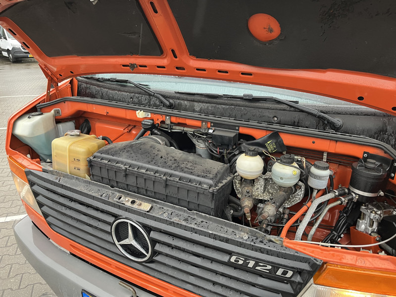 Mercedes-Benz Vario 612 D / Car - Machine Transporter 570 cm / Winch / Ramps / NL Truck - Camion porte-voitures: photos 3 Mercedes-Benz Vario 612 D / Car - Machine Transporter 570 cm / Winch / Ramps / NL Truck - Camion porte-voitures: photos 3