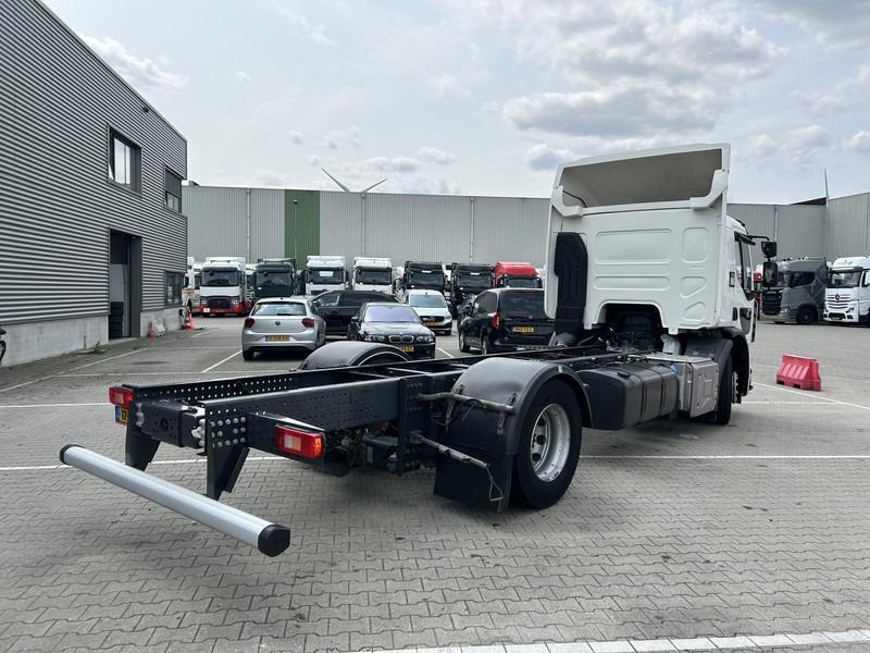 Renault D Wide 380 / Chassis - Cabine 6.5 mtr / 549 dkm / Full Air / NL Truck - Châssis cabine: photos 2 Renault D Wide 380 / Chassis - Cabine 6.5 mtr / 549 dkm / Full Air / NL Truck - Châssis cabine: photos 2