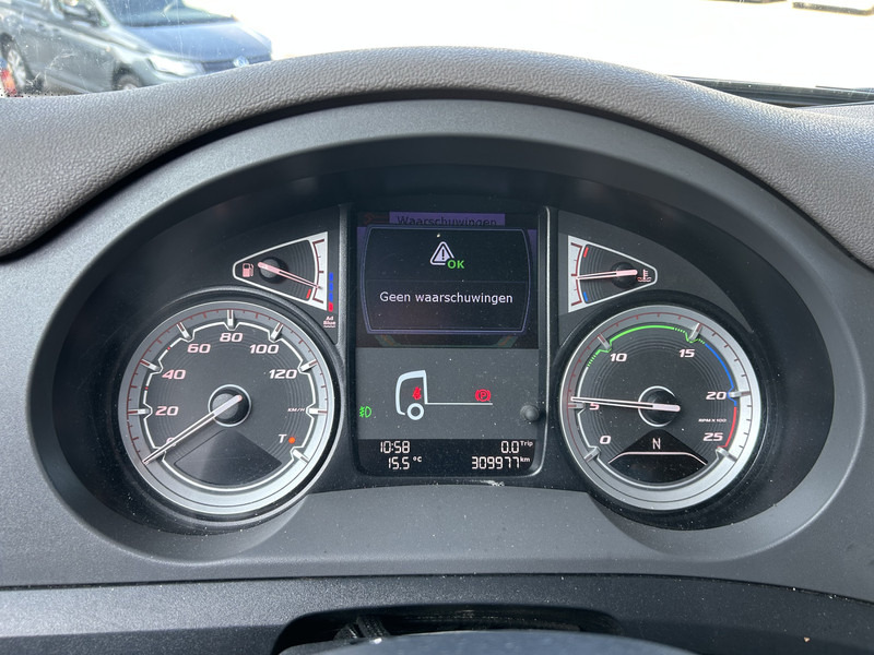 DAF CF 410 FT Space Cab / 309 dkm / Smart Tacho V2 / APK TUV 01-26 - Tracteur routier: photos 4 DAF CF 410 FT Space Cab / 309 dkm / Smart Tacho V2 / APK TUV 01-26 - Tracteur routier: photos 4