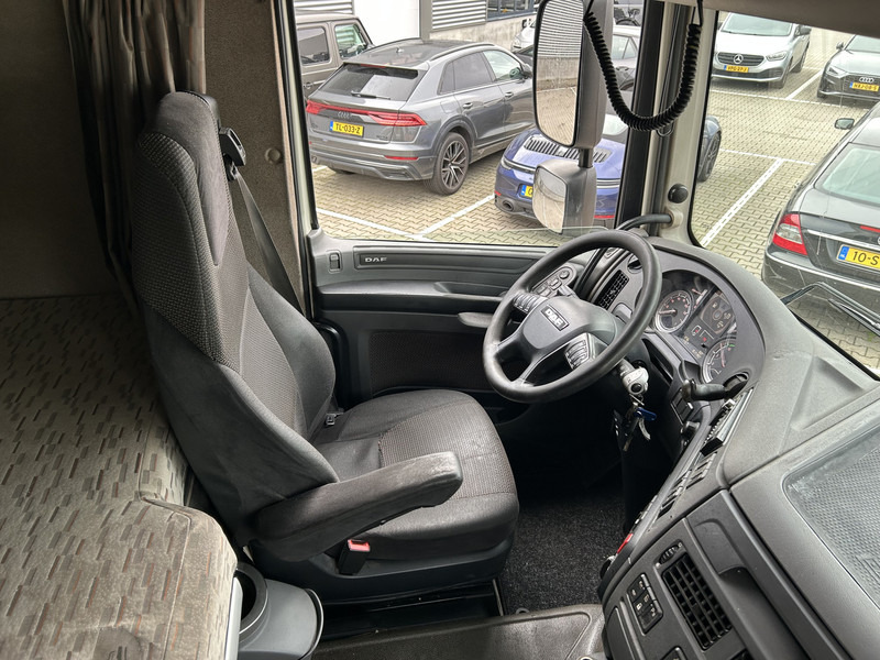 DAF XF 440 FT SC / Smart Tacho V2 / 2 Tanks / Stand Klima - Tracteur routier: photos 3 DAF XF 440 FT SC / Smart Tacho V2 / 2 Tanks / Stand Klima - Tracteur routier: photos 3