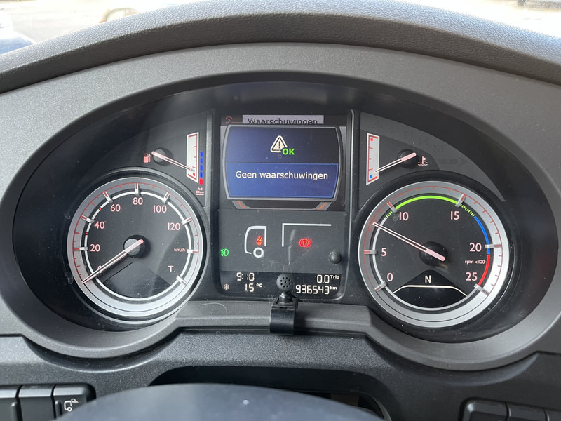 DAF XF 440 FT Space Cab / 936 dkm / NL Truck - Tracteur routier: photos 4 DAF XF 440 FT Space Cab / 936 dkm / NL Truck - Tracteur routier: photos 4