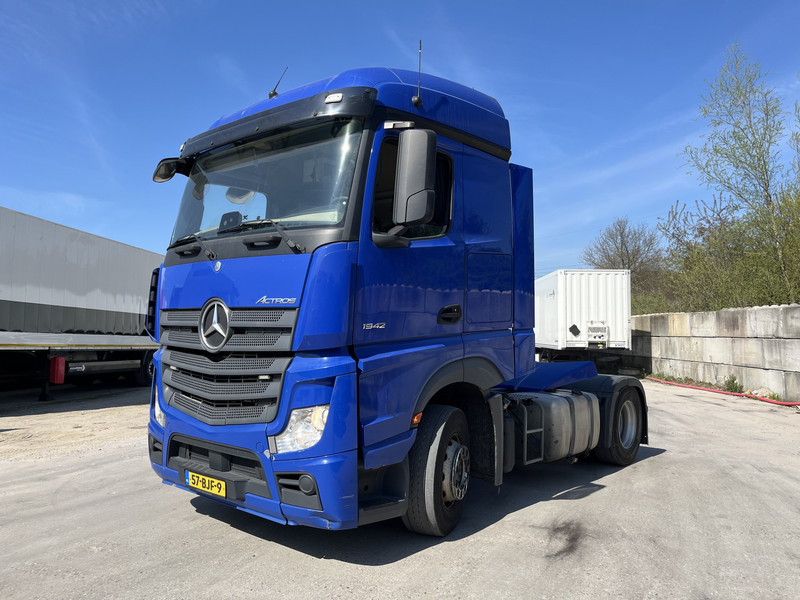 Tracteur routier Mercedes-Benz Actros 1842 Streamspace / 871 dkm / 2 Tanks / NL Truck: photos 19