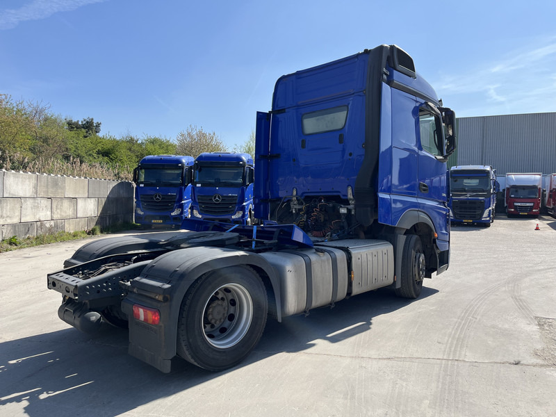 Mercedes-Benz Actros 1842 Streamspace / 871 dkm / 2 Tanks / NL Truck - Tracteur routier: photos 2 Mercedes-Benz Actros 1842 Streamspace / 871 dkm / 2 Tanks / NL Truck - Tracteur routier: photos 2