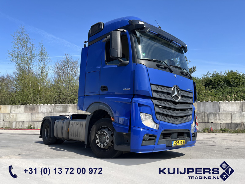 Mercedes-Benz Actros 1842 Streamspace / 897 dkm / 2 Tanks / NL Truck - Tracteur routier: photos 1 Mercedes-Benz Actros 1842 Streamspace / 897 dkm / 2 Tanks / NL Truck - Tracteur routier: photos 1