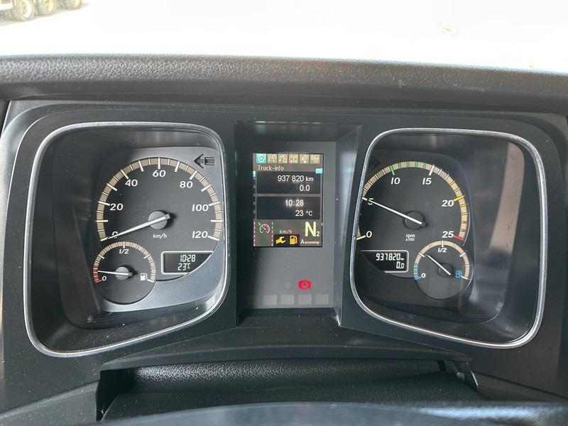Mercedes-Benz Actros 1842 Streamspace / 937 dkm / 2 Tanks / NL Truck - Tracteur routier: photos 4 Mercedes-Benz Actros 1842 Streamspace / 937 dkm / 2 Tanks / NL Truck - Tracteur routier: photos 4