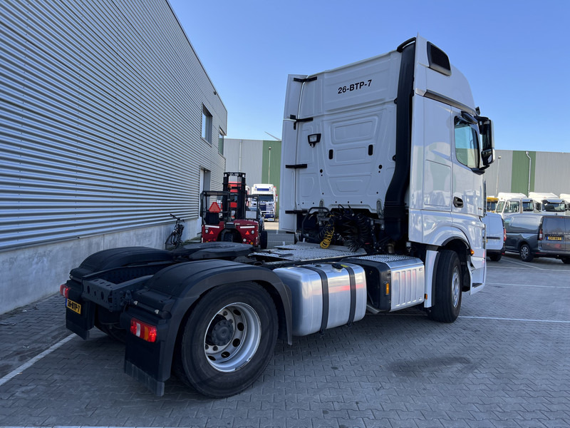 Mercedes-Benz Actros L 1845 Gigaspace / 2 Tanks / Stand Klima / APK TUV 11-25 - Tracteur routier: photos 2 Mercedes-Benz Actros L 1845 Gigaspace / 2 Tanks / Stand Klima / APK TUV 11-25 - Tracteur routier: photos 2