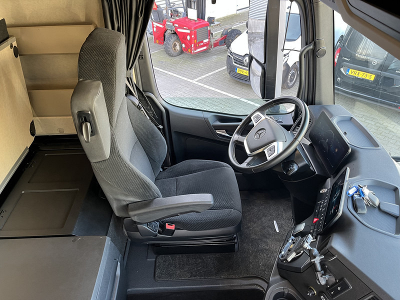 Mercedes-Benz Actros L 1845 Gigaspace / 2 Tanks / Stand Klima / NL Truck - Tracteur routier: photos 3 Mercedes-Benz Actros L 1845 Gigaspace / 2 Tanks / Stand Klima / NL Truck - Tracteur routier: photos 3