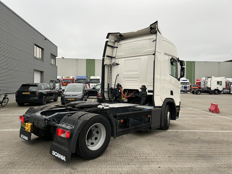 Scania R450 Highline / Retarder / 779 dkm / APK TUV 03-26 - Tracteur routier: photos 2 Scania R450 Highline / Retarder / 779 dkm / APK TUV 03-26 - Tracteur routier: photos 2