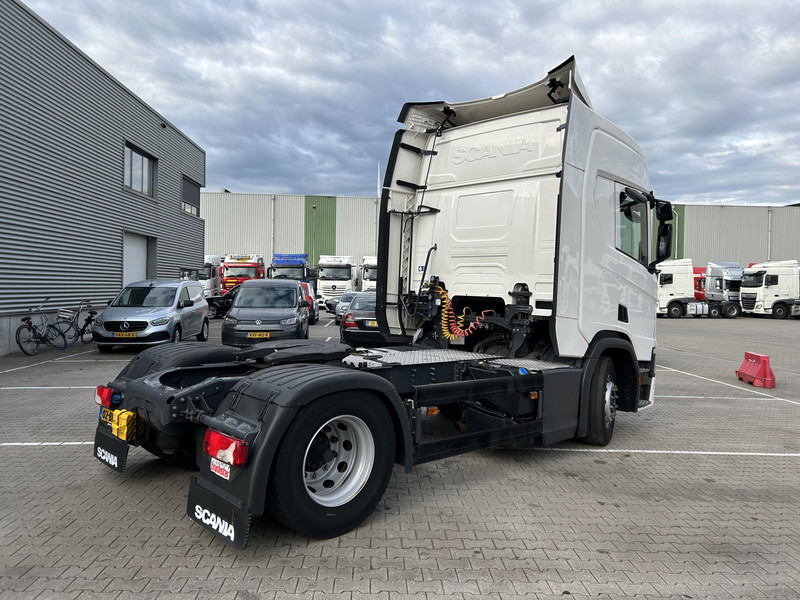 Scania R450 Highline / Retarder / 808 dkm / APK TUV 07-26 - Tracteur routier: photos 2 Scania R450 Highline / Retarder / 808 dkm / APK TUV 07-26 - Tracteur routier: photos 2