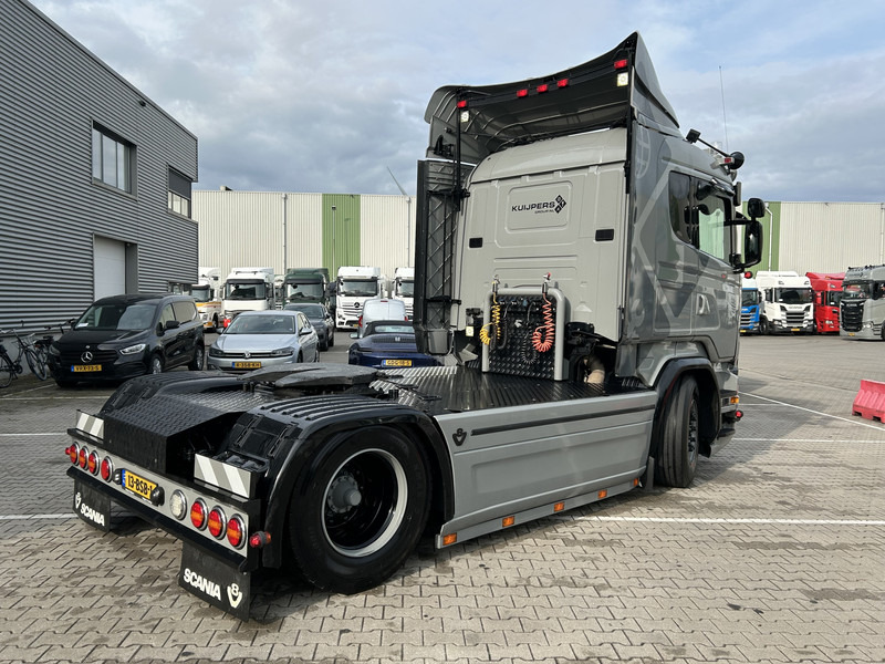 Scania R520 V8 / Showtruck / Buffl Special Interior / Vol Lucht / Retarder - Tracteur routier: photos 2 Scania R520 V8 / Showtruck / Buffl Special Interior / Vol Lucht / Retarder - Tracteur routier: photos 2