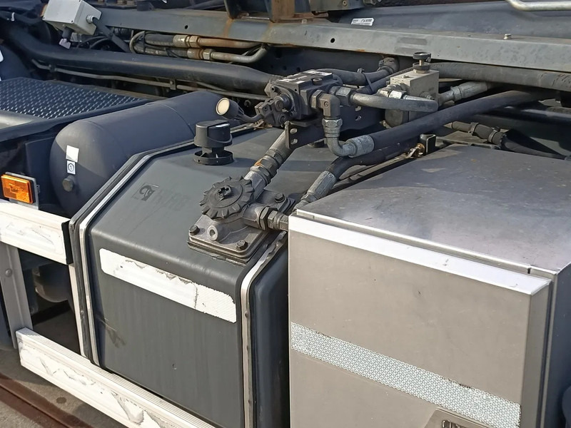 Scania P370 P370 Haakarm Hiab 26T - Camion: photos 5 Scania P370 P370 Haakarm Hiab 26T - Camion: photos 5