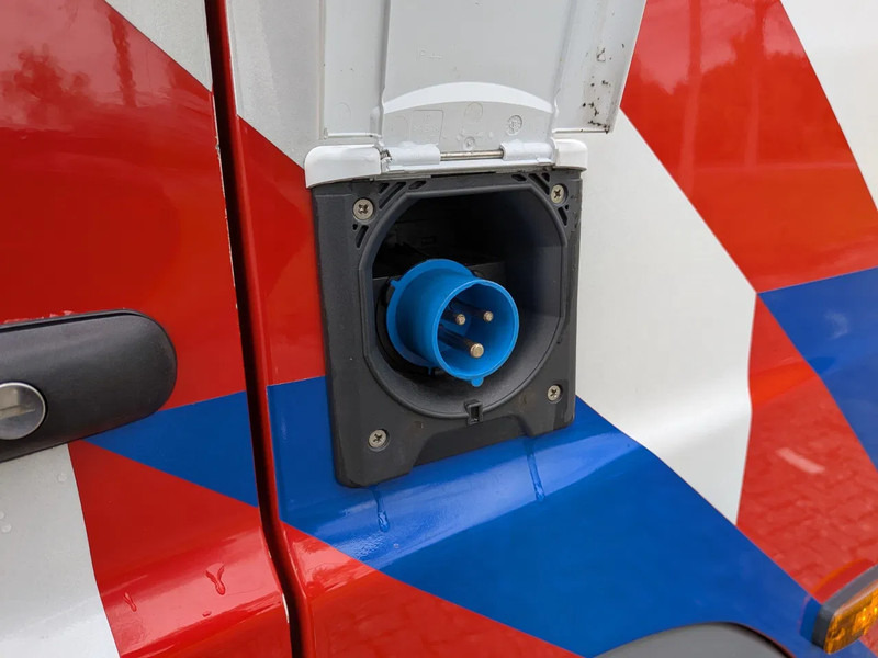 Mercedes-Benz NG 1626 V8 - Camion de pompier: photos 5 Mercedes-Benz NG 1626 V8 - Camion de pompier: photos 5