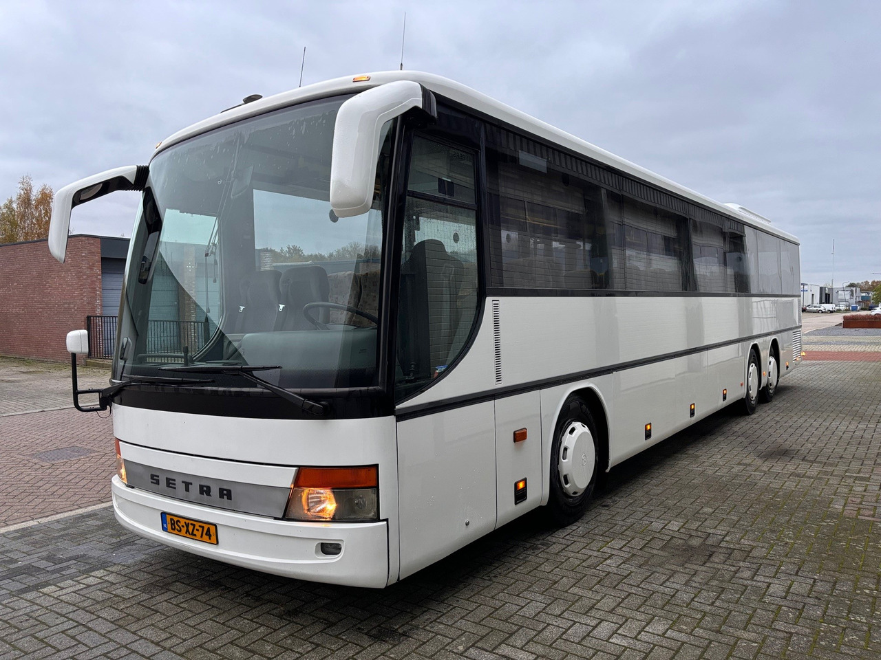 SETRA S317UL met 63 pl. en airconditioning S317GT - Autocar: photos 3 SETRA S317UL met 63 pl. en airconditioning S317GT - Autocar: photos 3