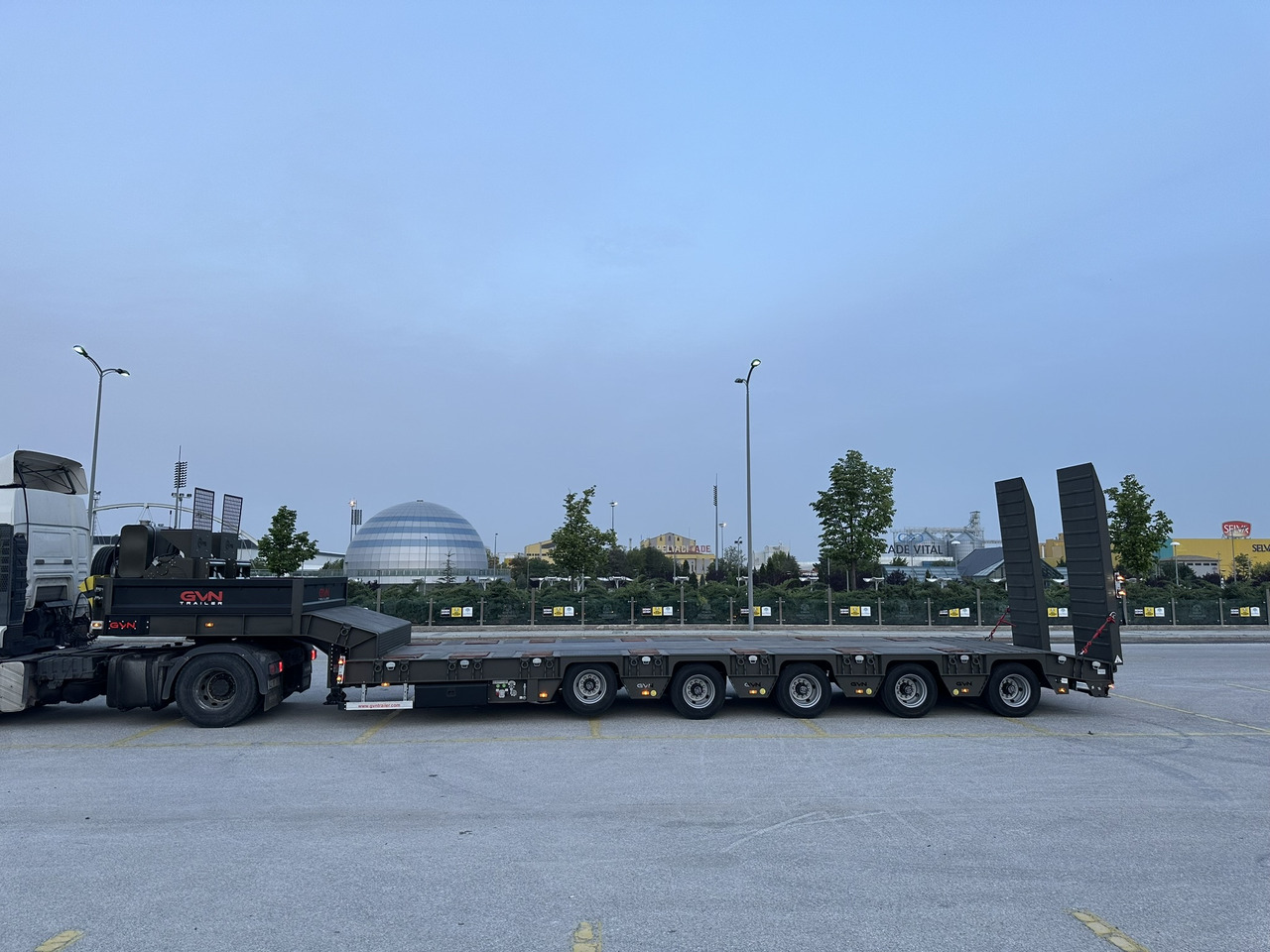 Semi-remorque surbaissé neuf GVN Trailer 5 AXLE LOWBED: photos 8