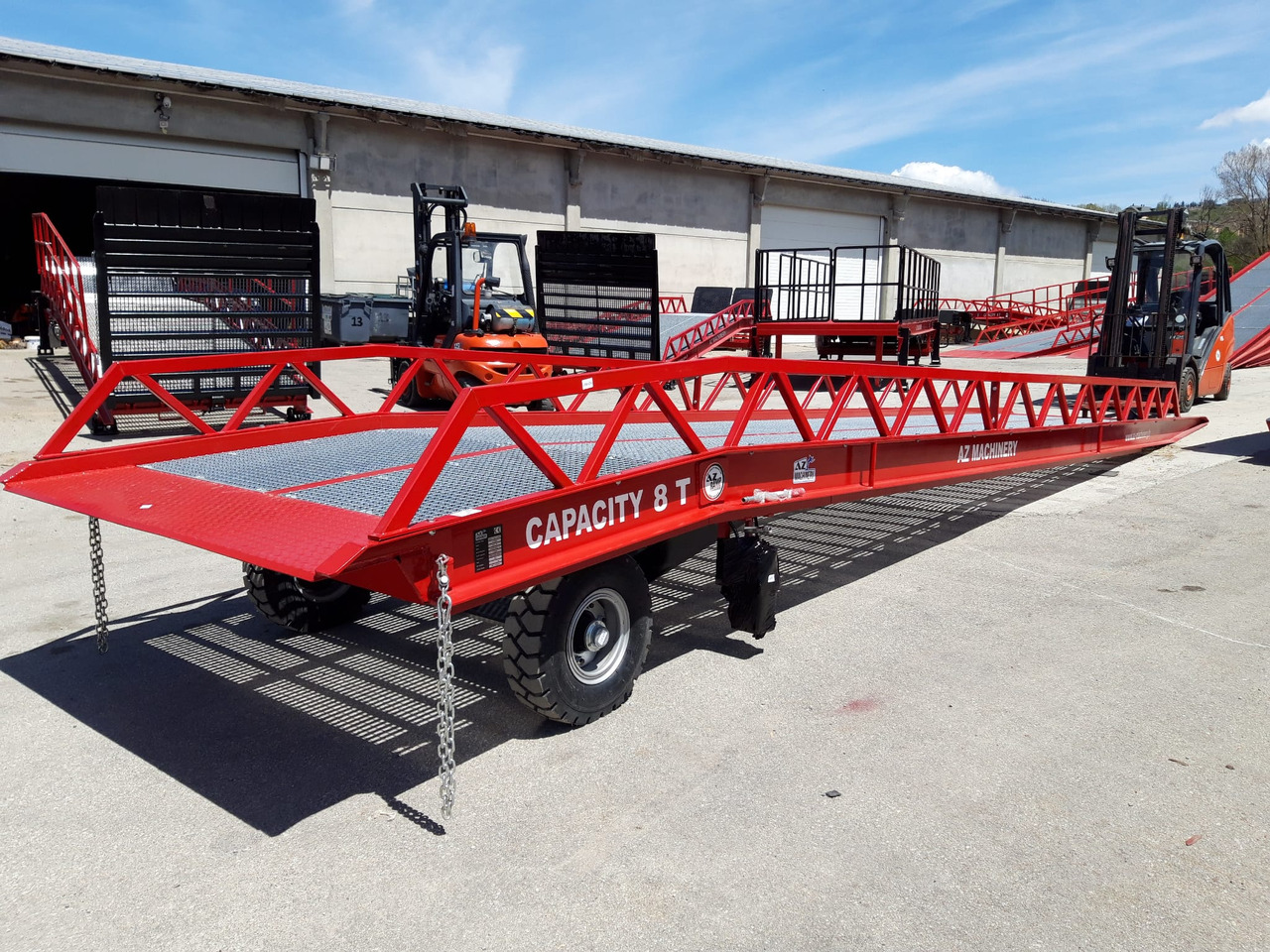 AZ RAMP EASY-XL 8 mobile loading ramp - Rampe de chargement: photos 1 AZ RAMP EASY-XL 8 mobile loading ramp - Rampe de chargement: photos 1