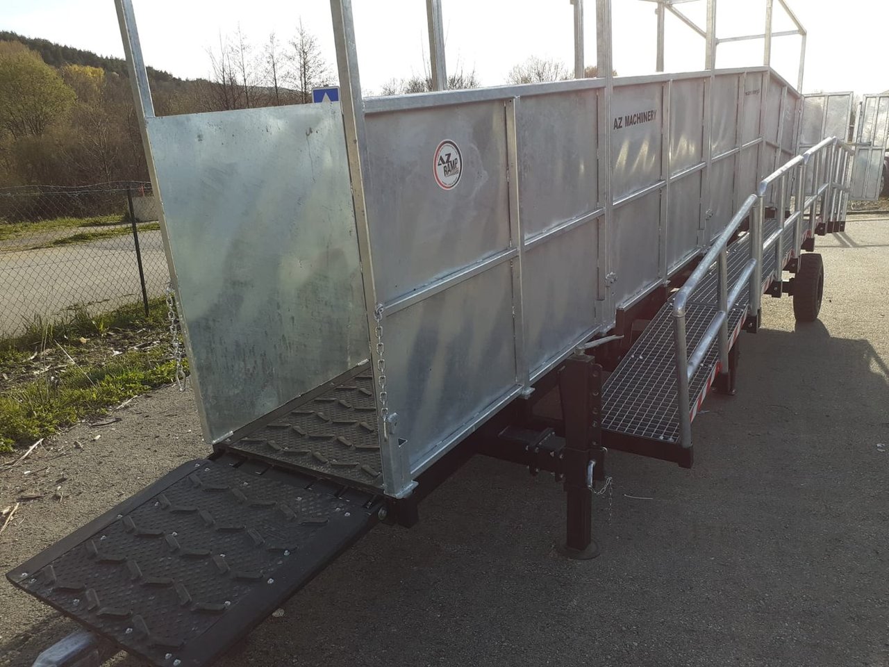 AZ RAMP TOP AGRI mobile loading ramp - Rampe de chargement: photos 2 AZ RAMP TOP AGRI mobile loading ramp - Rampe de chargement: photos 2
