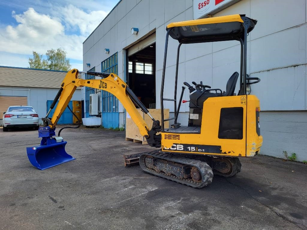 JCB 15 C-1 - Mini pelle: photos 1 JCB 15 C-1 - Mini pelle: photos 1