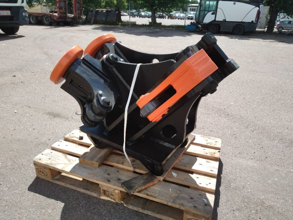 Tarfin RKH-V4 Rail handling device S60 - Matériel de chantier: photos 1 Tarfin RKH-V4 Rail handling device S60 - Matériel de chantier: photos 1
