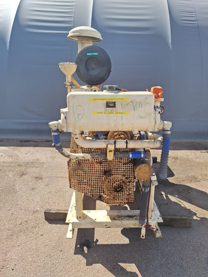 Valmet 612 DSJVGM - Groupe électrogène: photos 5 Valmet 612 DSJVGM - Groupe électrogène: photos 5