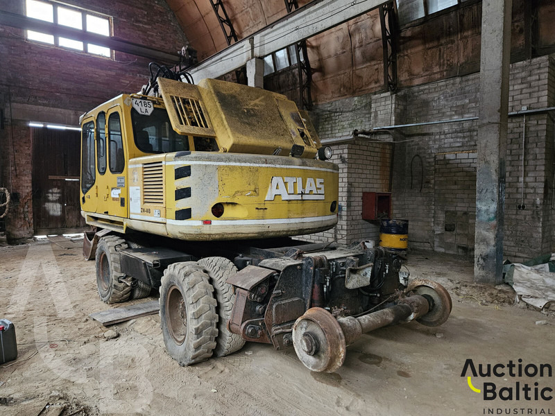 Atlas 1604 - Pelle sur pneus: photos 3 Atlas 1604 - Pelle sur pneus: photos 3