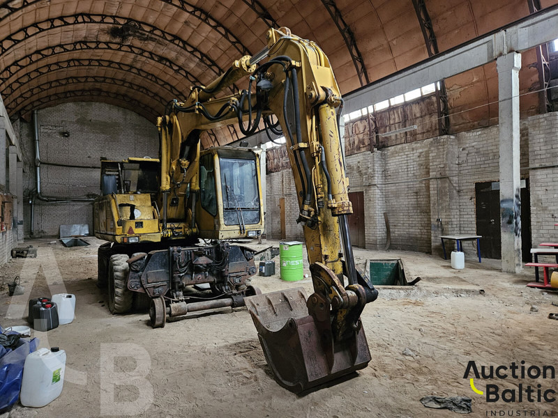 Atlas 1604 - Pelle sur pneus: photos 2 Atlas 1604 - Pelle sur pneus: photos 2