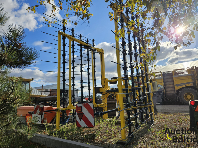 Bednar Striegel-Pro PN 7500 - Herse: photos 3 Bednar Striegel-Pro PN 7500 - Herse: photos 3