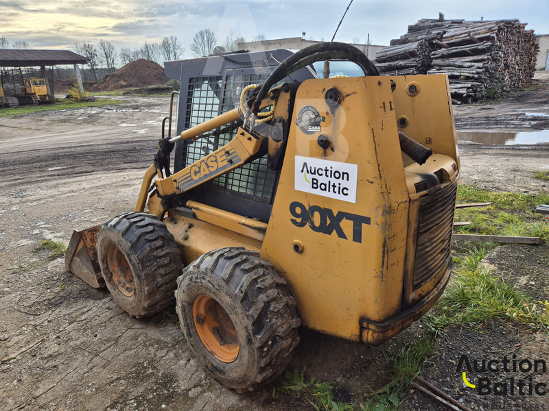 Case 90 XT - Mini chargeuse: photos 4 Case 90 XT - Mini chargeuse: photos 4