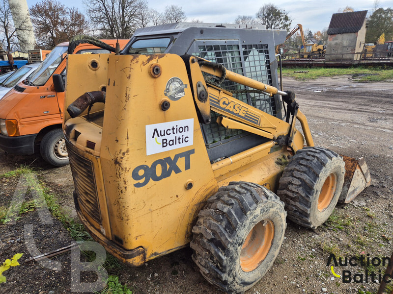 Case 90 XT - Mini chargeuse: photos 3 Case 90 XT - Mini chargeuse: photos 3