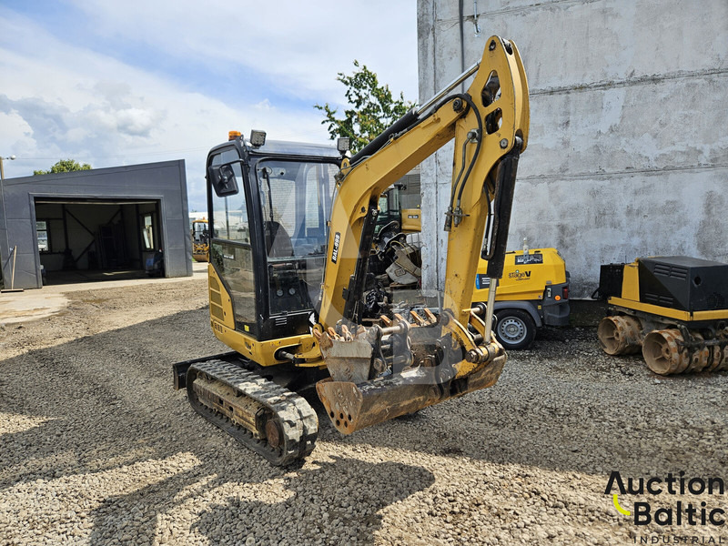 Caterpillar 302.4 D - Mini pelle: photos 2 Caterpillar 302.4 D - Mini pelle: photos 2