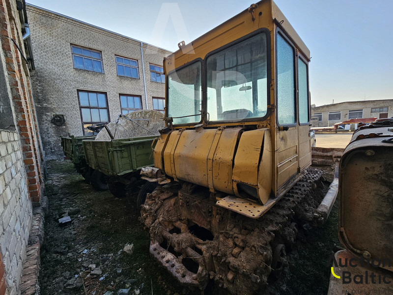 DT-75 - Tracteur à chenilles: photos 4 DT-75 - Tracteur à chenilles: photos 4