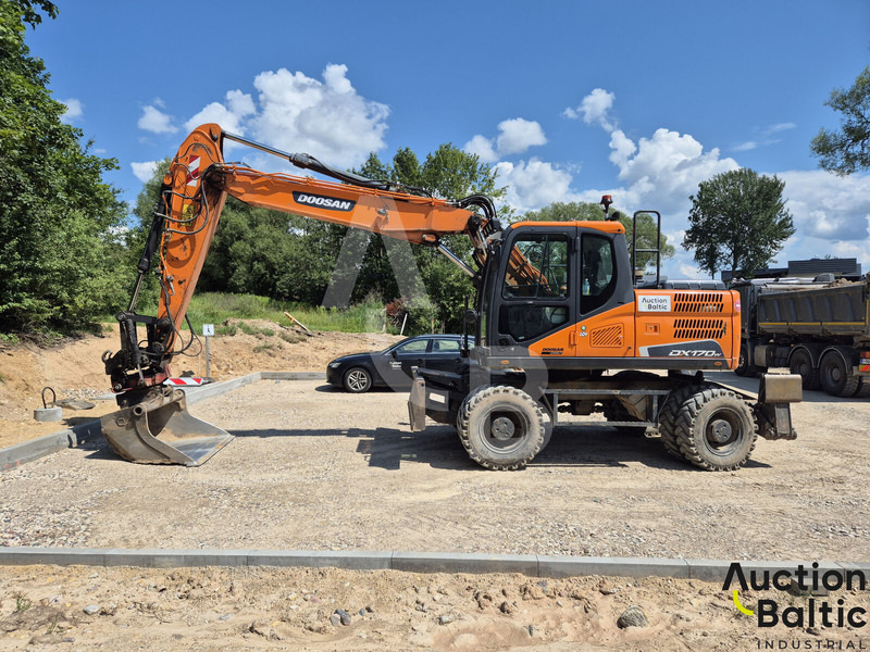 Doosan DX 170 W-5 - Pelle sur pneus: photos 2 Doosan DX 170 W-5 - Pelle sur pneus: photos 2