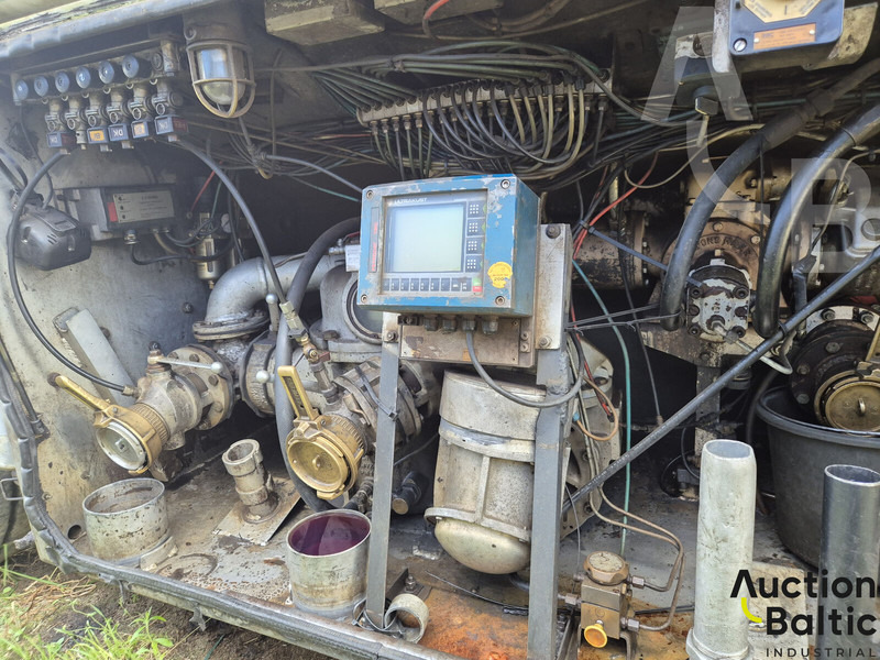 Semi-remorque citerne pour transport de carburant ELLINGHAUS: photos 8