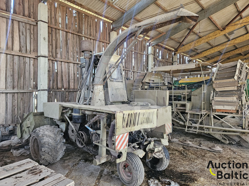 Fortschritt E281C - Ensileuse: photos 1 Fortschritt E281C - Ensileuse: photos 1