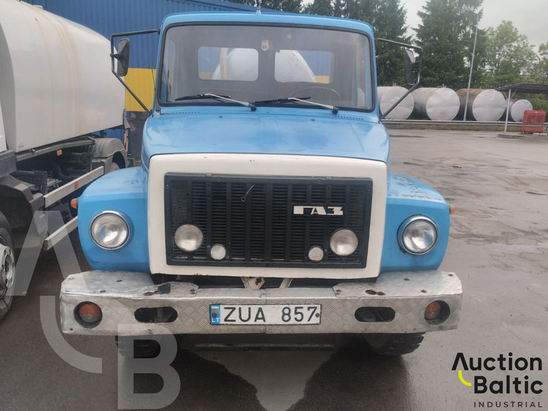 GAZ Gaz 3307 - Camion hydrocureur: photos 1 GAZ Gaz 3307 - Camion hydrocureur: photos 1