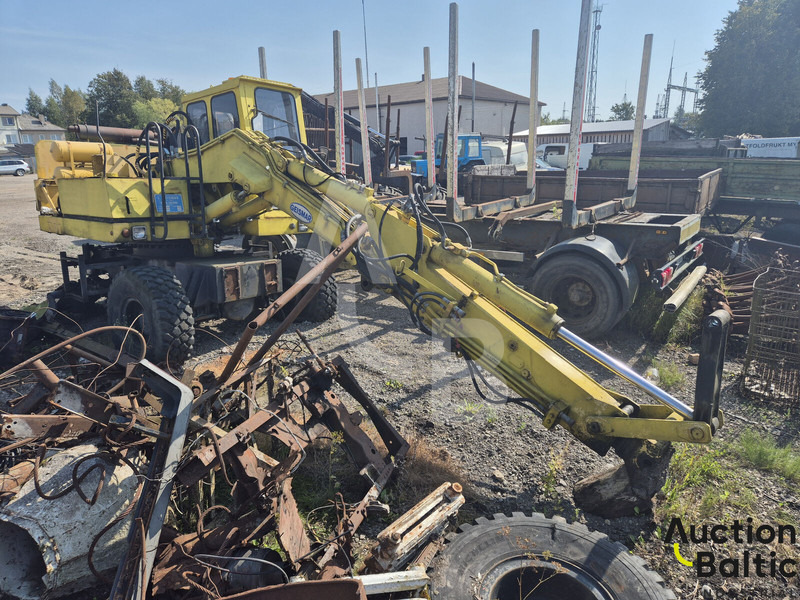 Geismar KGT-V - Pelle sur pneus: photos 1 Geismar KGT-V - Pelle sur pneus: photos 1