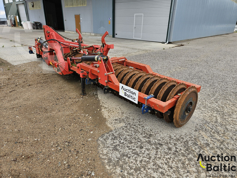 Gregoire Besson Gregoire-Besson DLRE 600 - Rouleau agricole: photos 2 Gregoire Besson Gregoire-Besson DLRE 600 - Rouleau agricole: photos 2