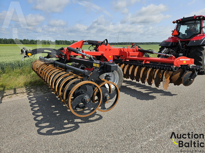 Gregoire Besson Gregoire-Besson Normandie T60 - Cover crop: photos 2 Gregoire Besson Gregoire-Besson Normandie T60 - Cover crop: photos 2
