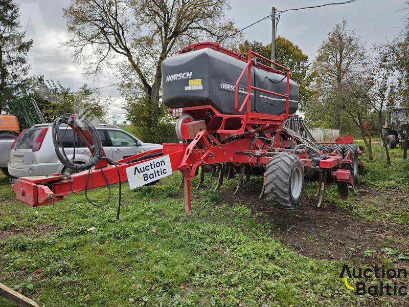 Horsch Focus 4 TD - Combiné de semis: photos 1 Horsch Focus 4 TD - Combiné de semis: photos 1
