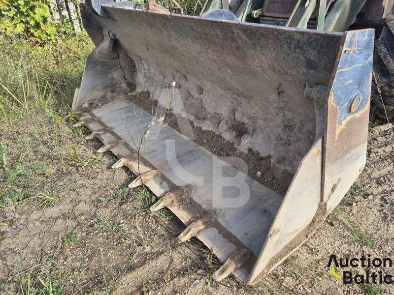 Tractopelle JCB 4 CX: photos 12 Tractopelle JCB 4 CX: photos 12