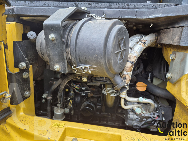 Mini pelle Komatsu PC55MR-5E0: photos 16