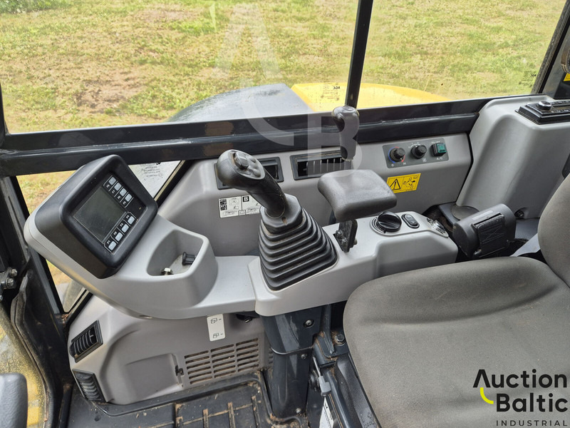 Mini pelle Komatsu PC55MR-5E0: photos 10