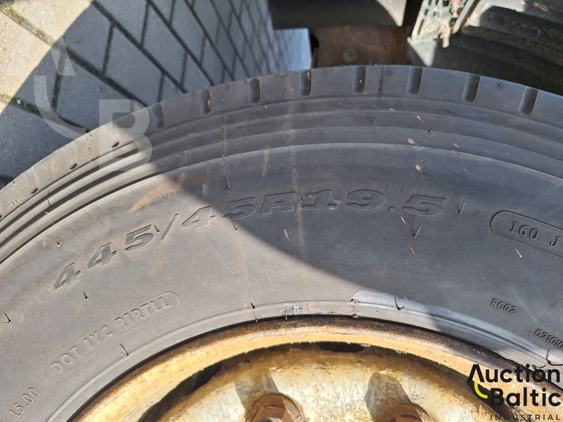 Semi-remorque rideaux coulissants Krone SDP 27: photos 8