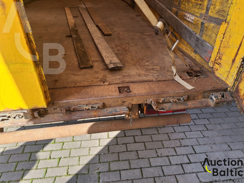 Semi-remorque rideaux coulissants Krone SDP 27: photos 11