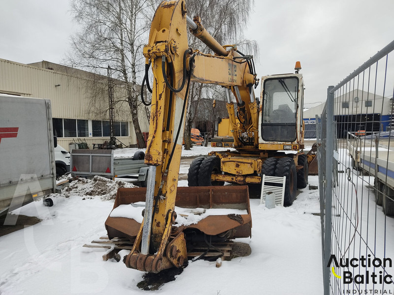 Liebherr 902 Litronic - Pelle sur pneus: photos 2 Liebherr 902 Litronic - Pelle sur pneus: photos 2